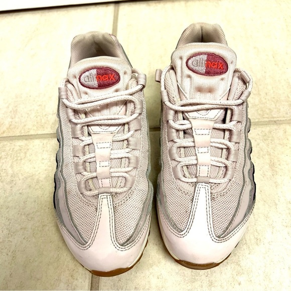 NIKE Women’s Air Max 95 Baby Pink Color Collection size 6.5 - Picture 3 of 8